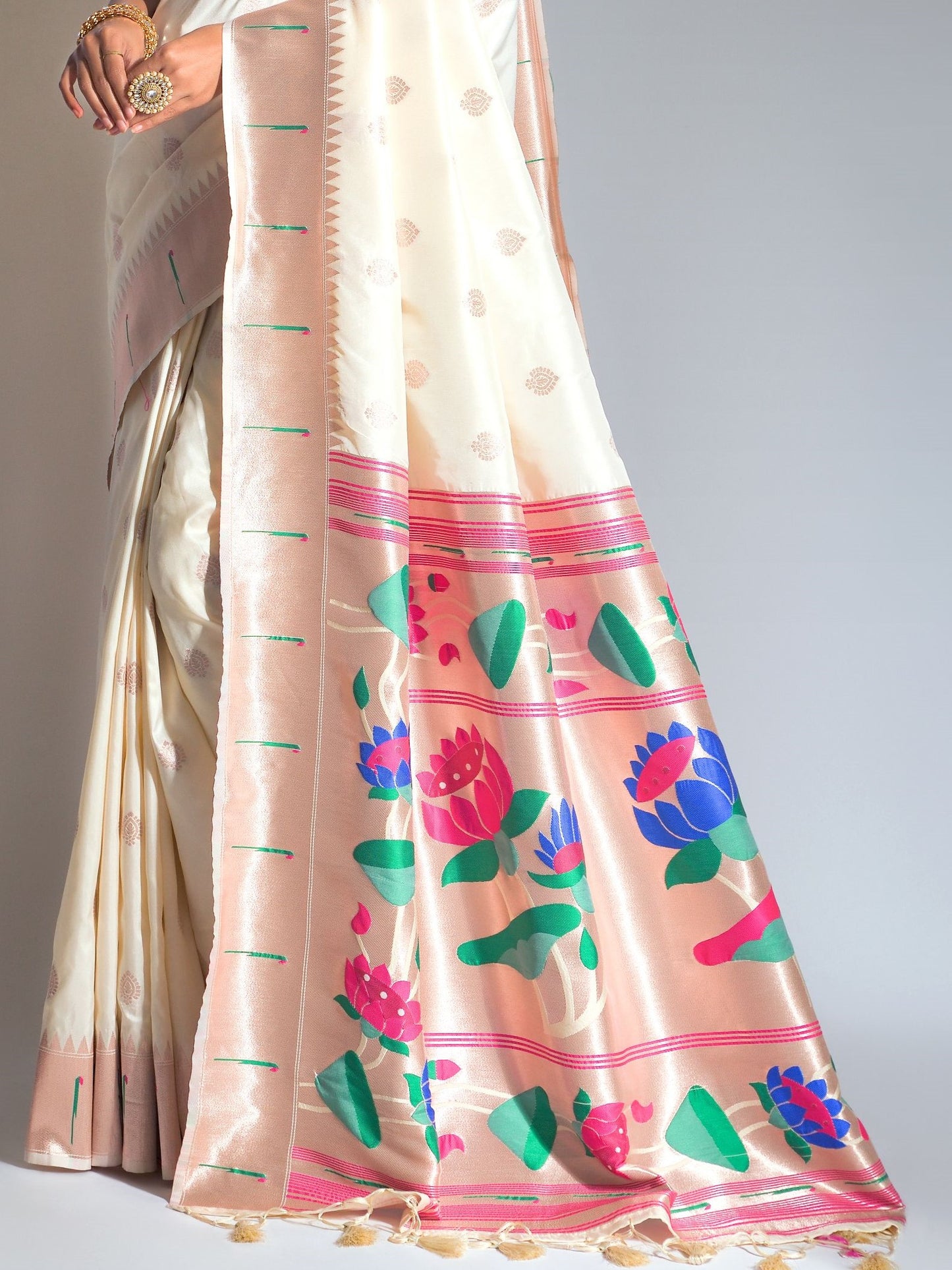 lotus saree