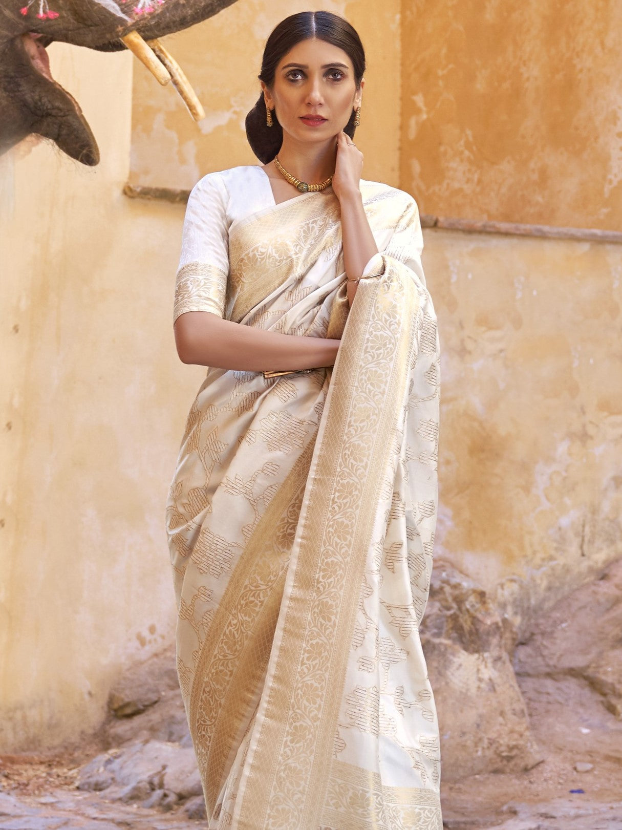 Floral White Woven Banarasi Saree