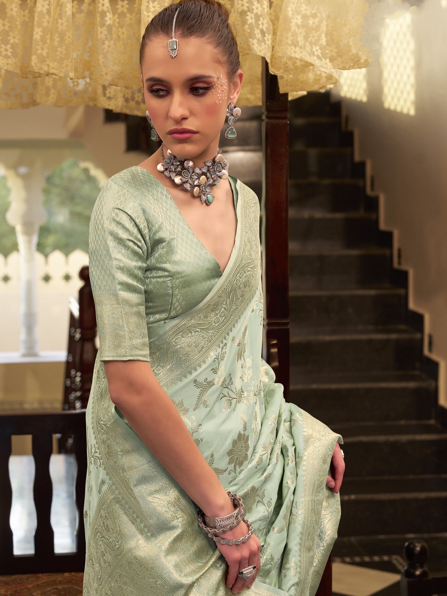 Unique Green Woven Banarasi Satin Silk Saree
