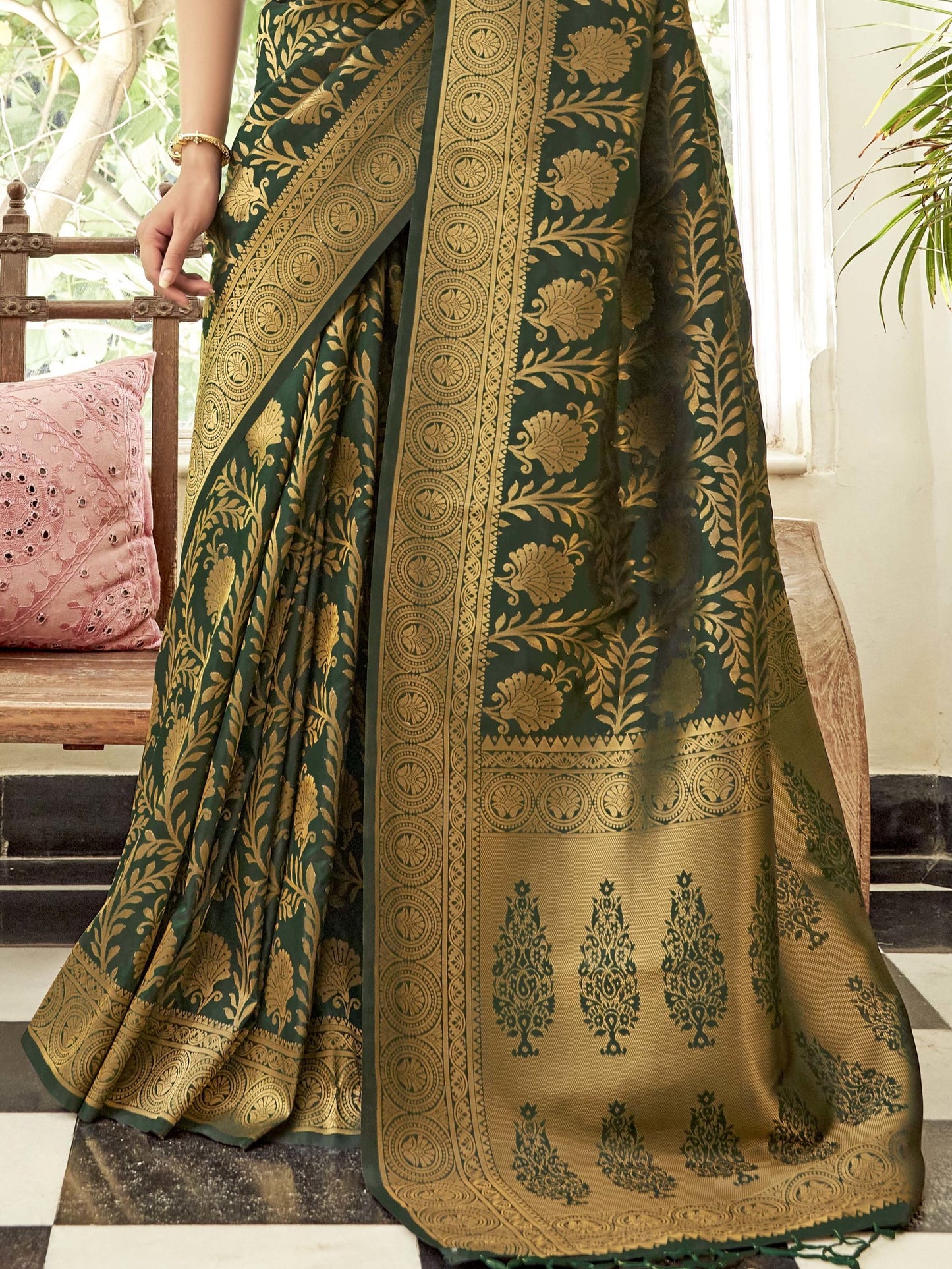 Royal Green Kanjivaram Saree