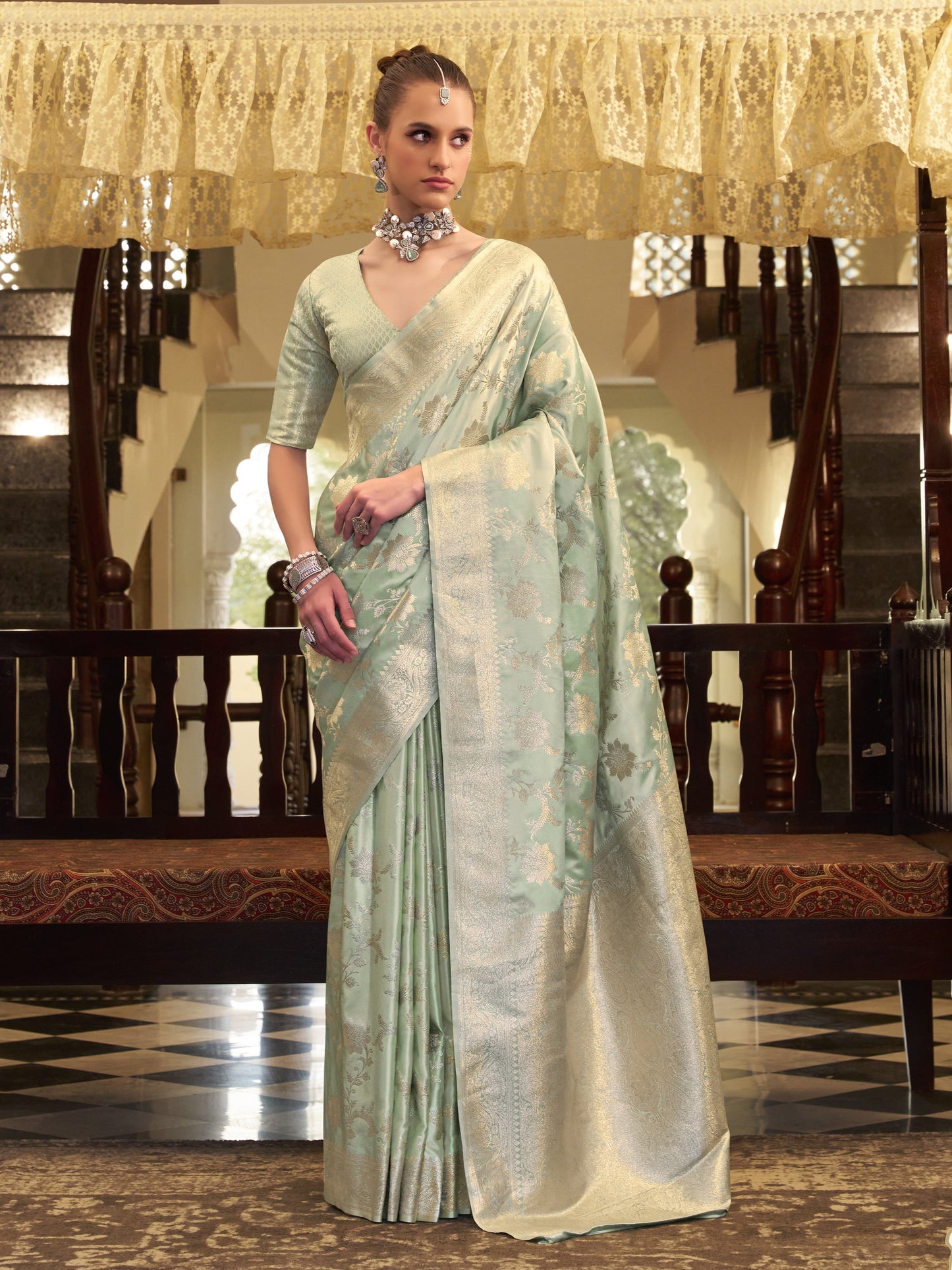 Unique Green Woven Banarasi Satin Silk Saree