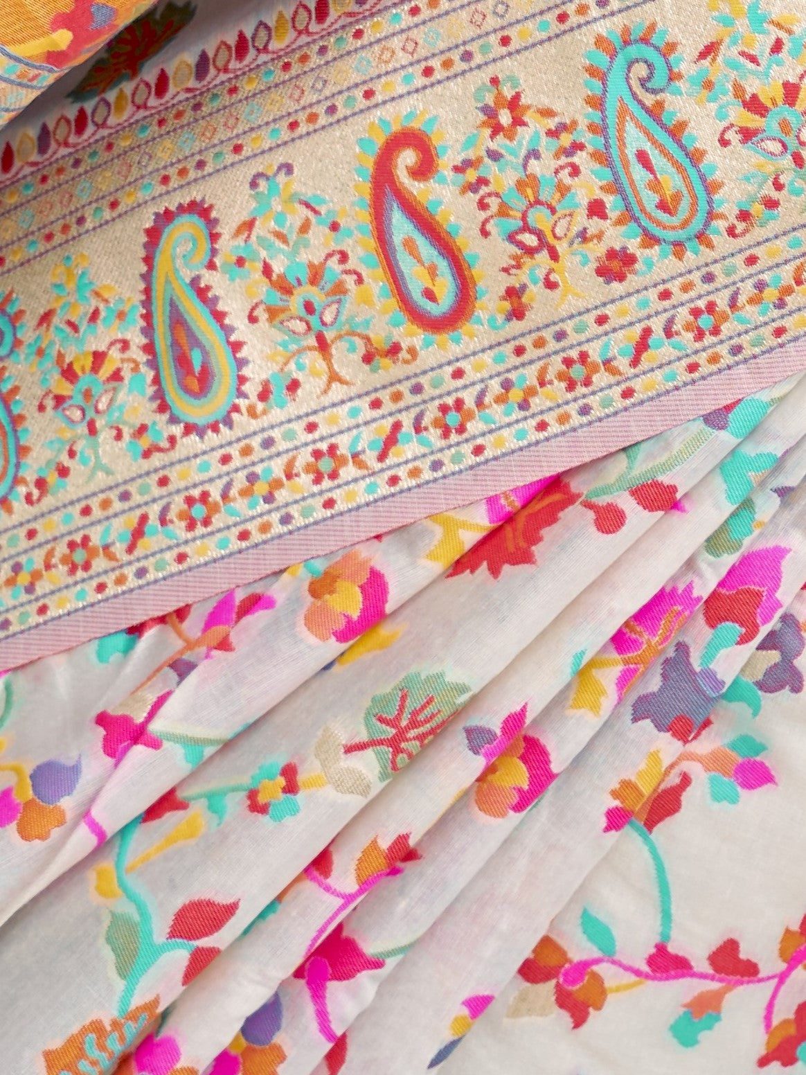 weaving pashmina