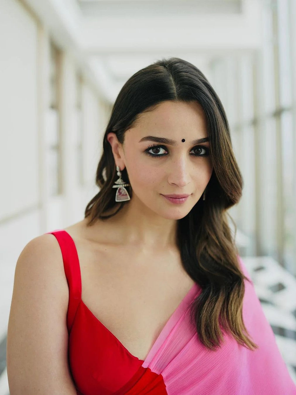 Alia Bhatt Red & Pink Georgette Saree