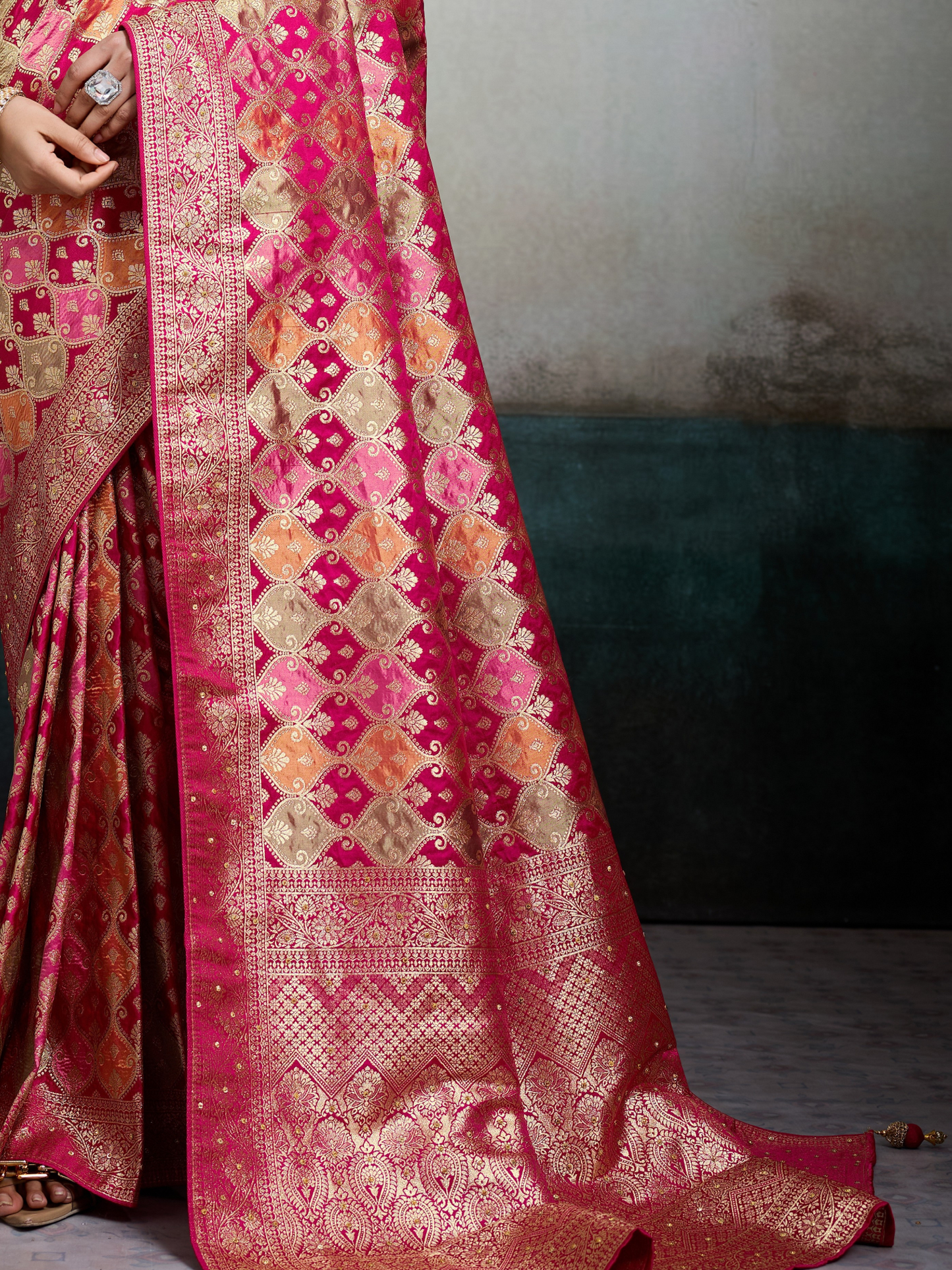 Princess Pink Jacquard Weaving Satin Silk Saree