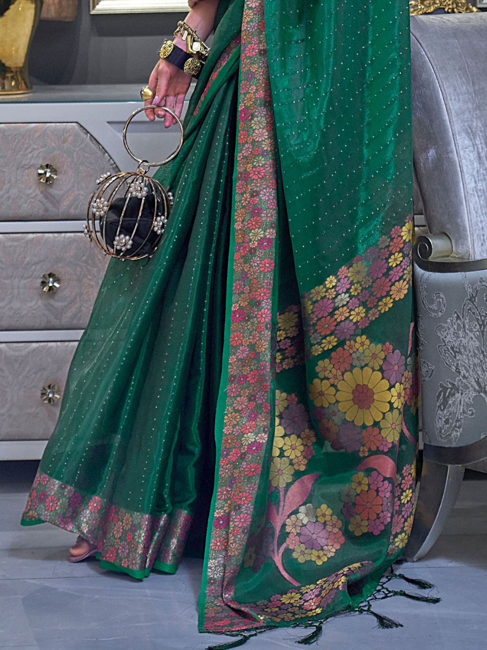 organza saree girls