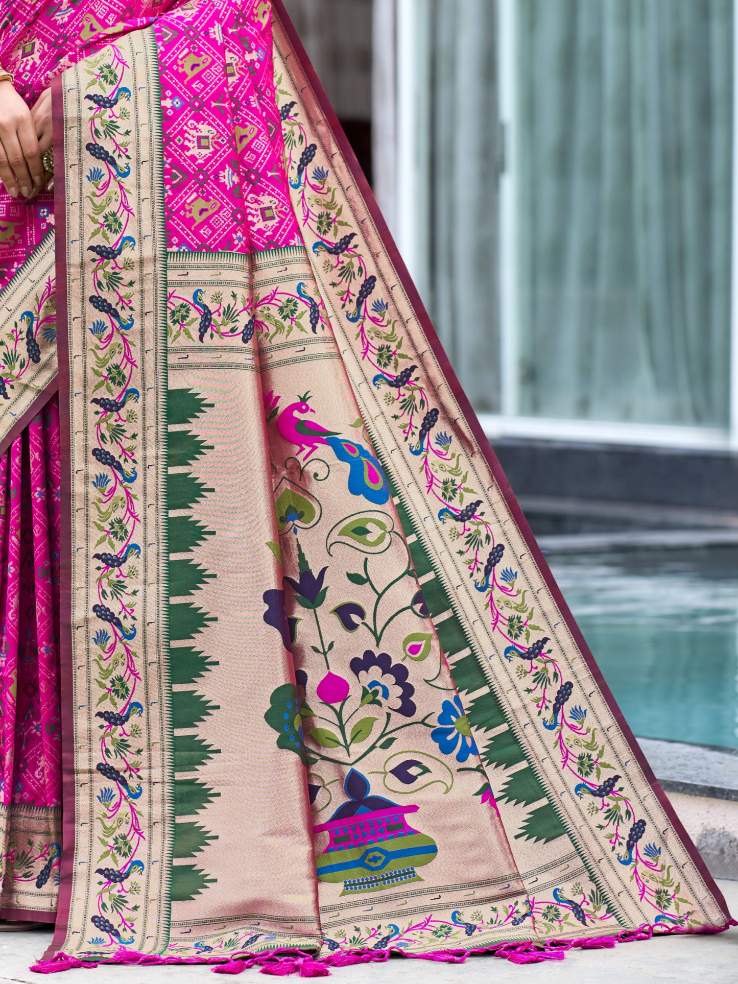 Raspberry Pink Woven Patola Paithani Silk Saree
