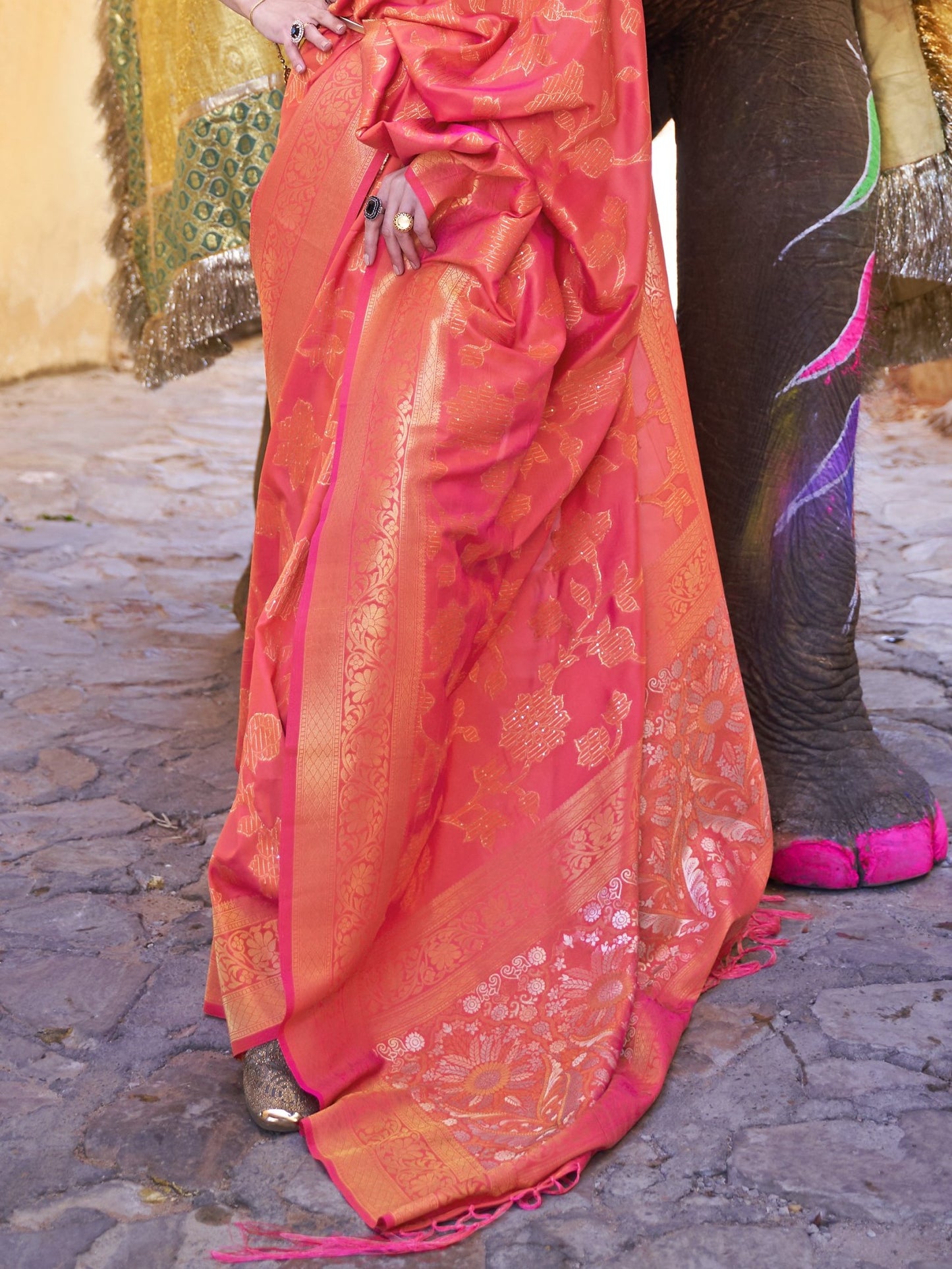 Duel Tone Pink Woven Banarasi Saree