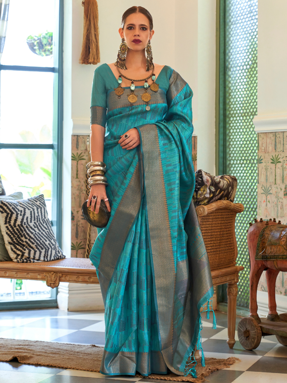kalki koechlin outfit