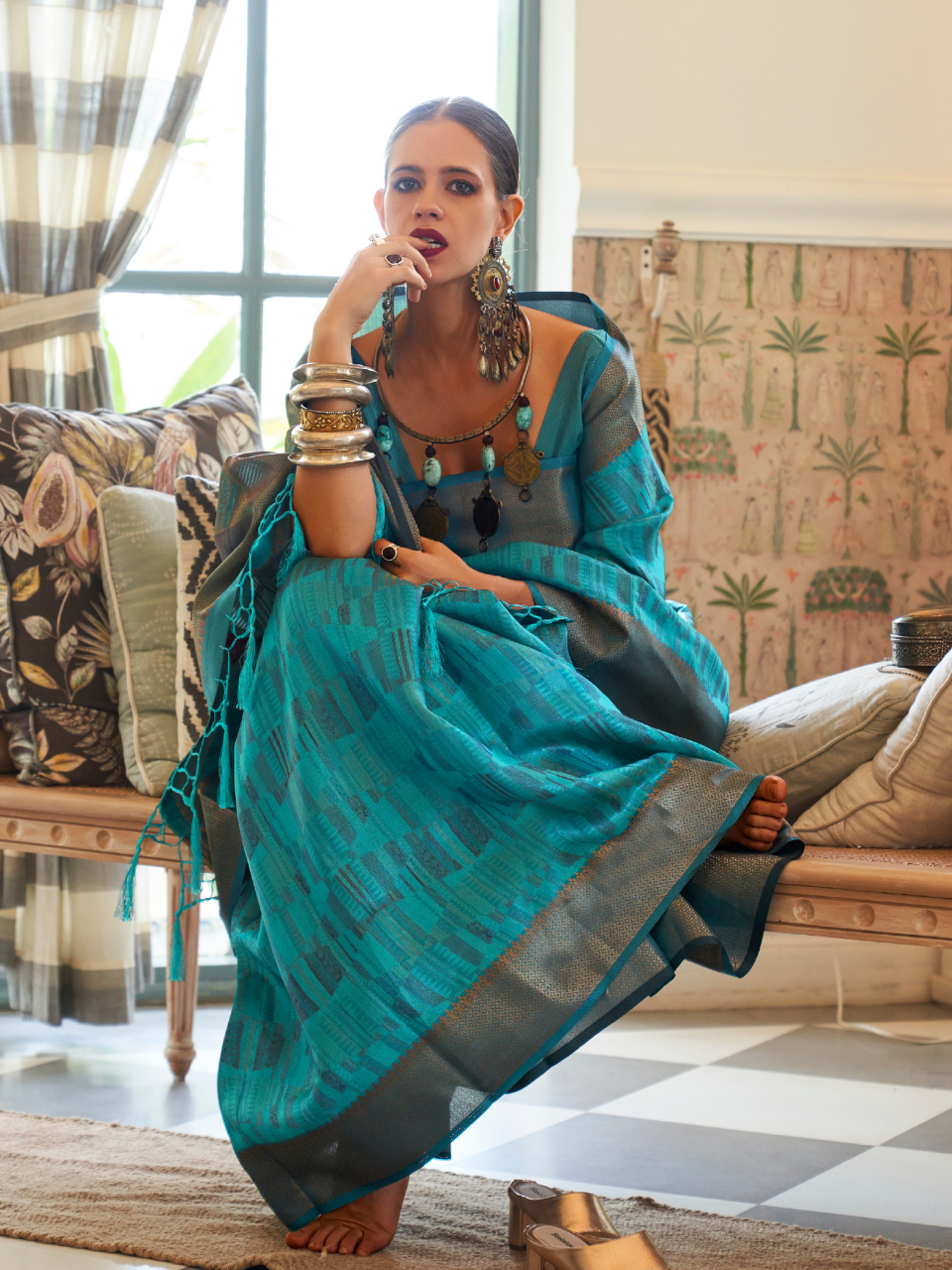 kalki koechlin outfit online