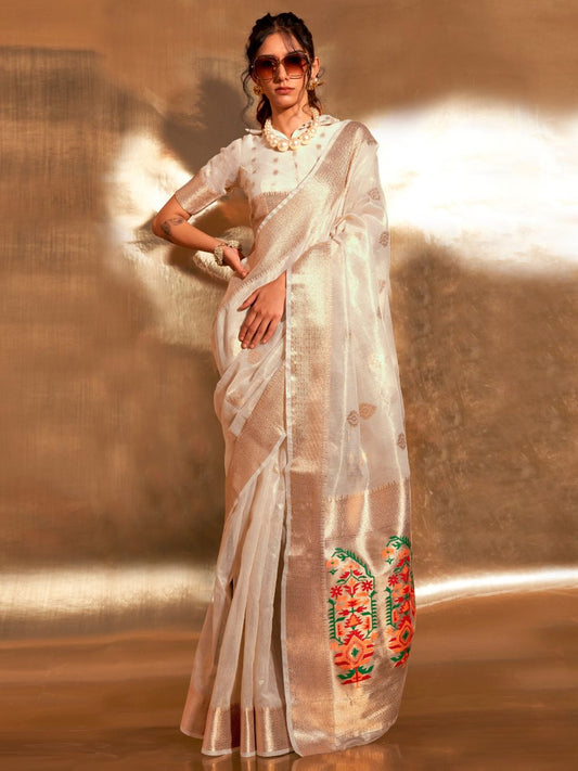 white paithani saree