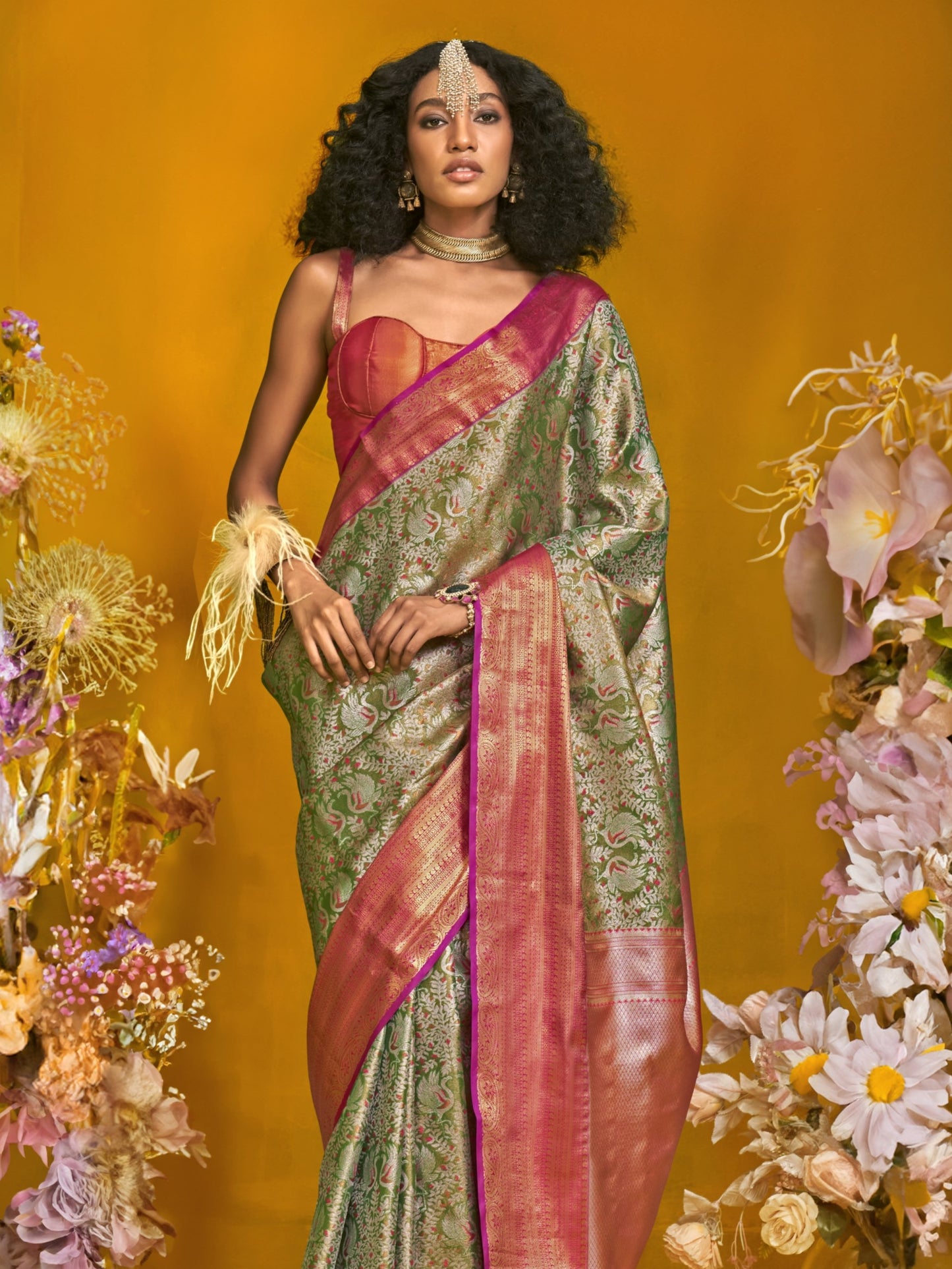 Mehendi Green Duel Tone Woven Kanjivaram Silk Saree