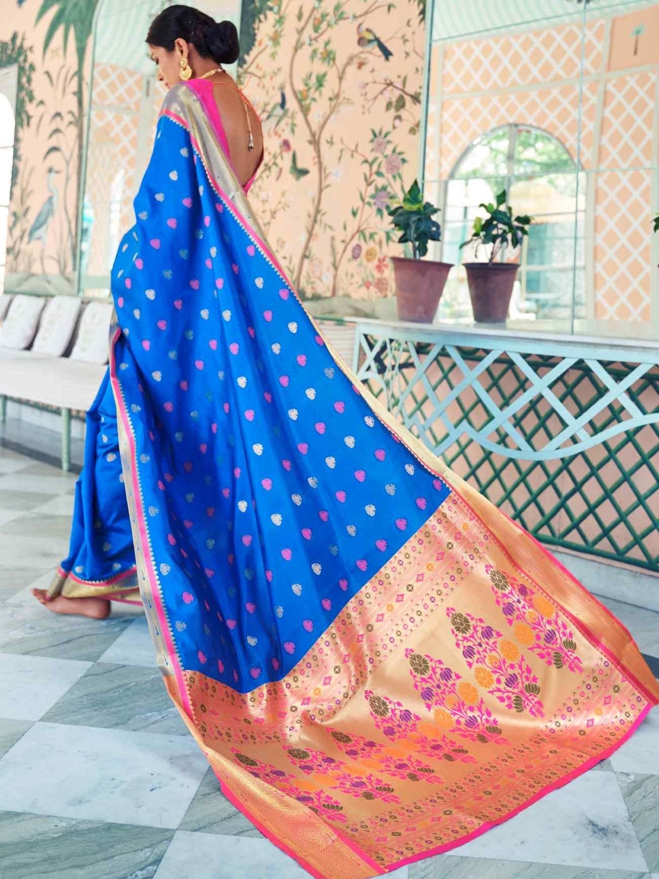peacock design paithani