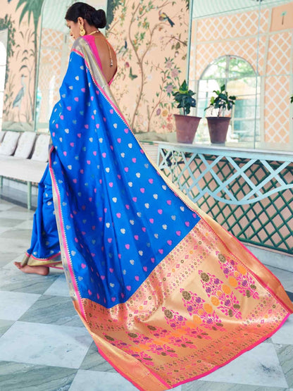 peacock design paithani