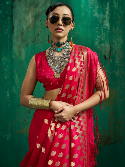 red saree look