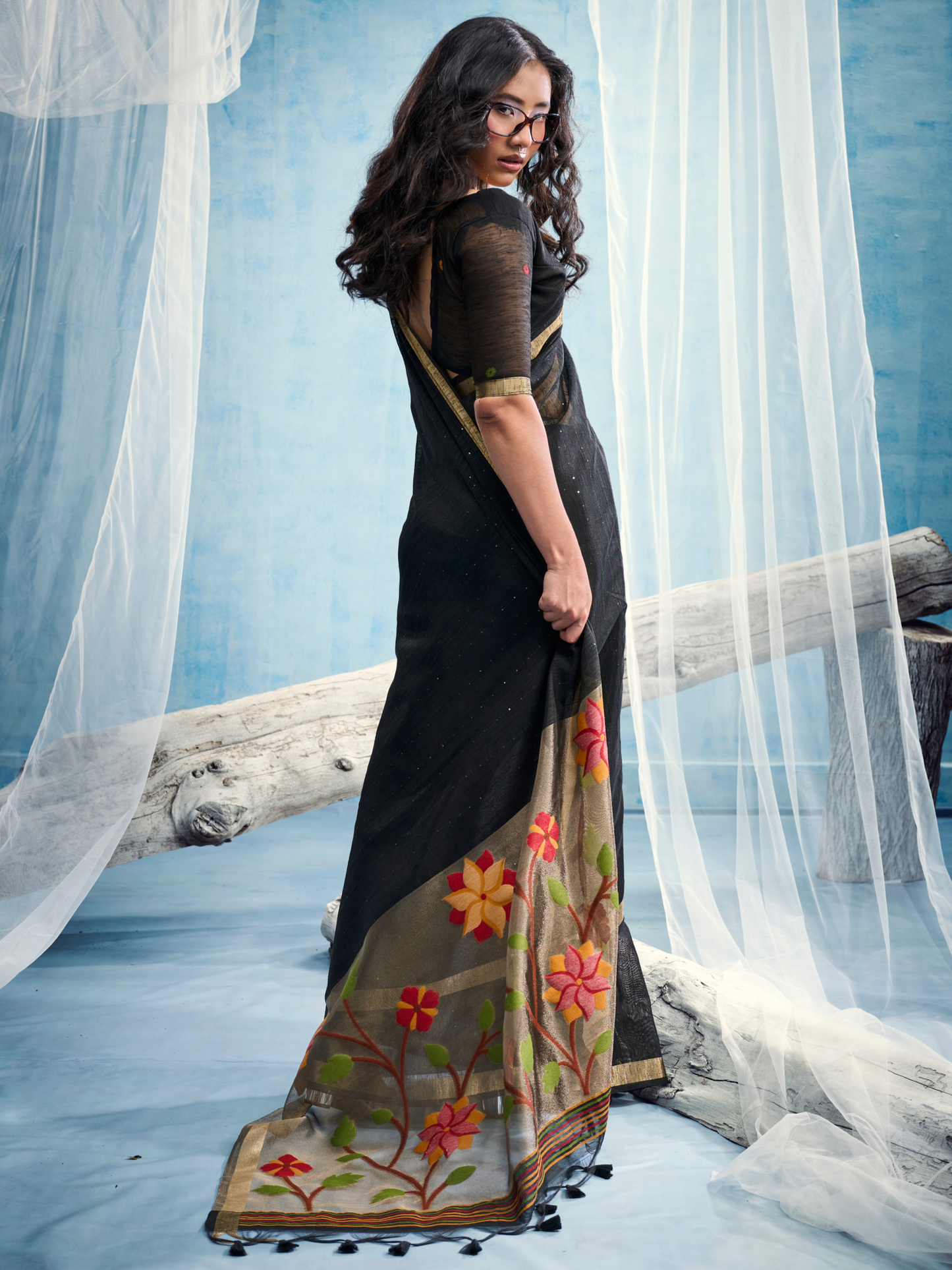 Ink Black Munga Silk Handloom Saree