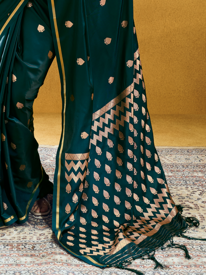 traditional green color saree