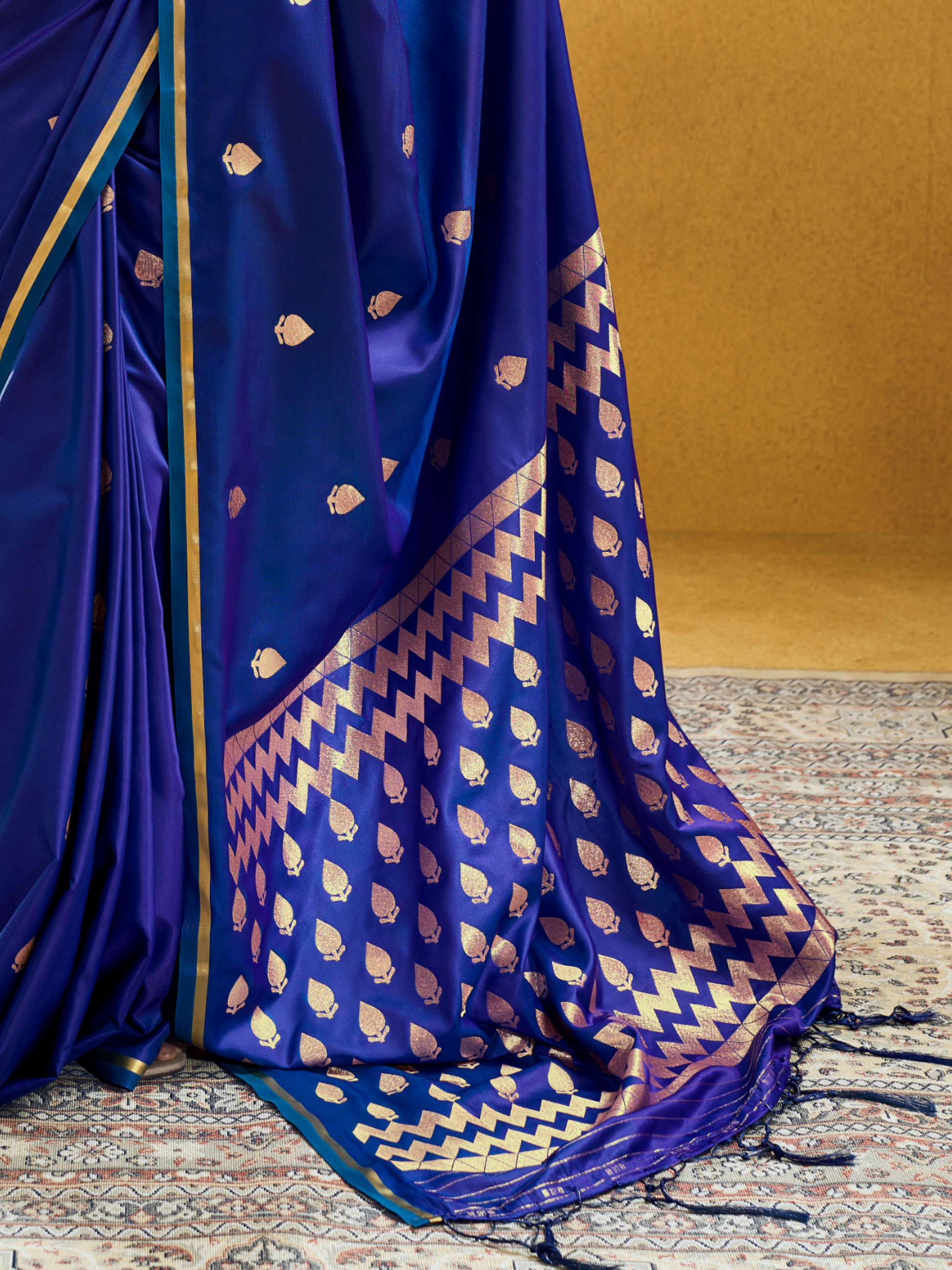 festive wear blue saree