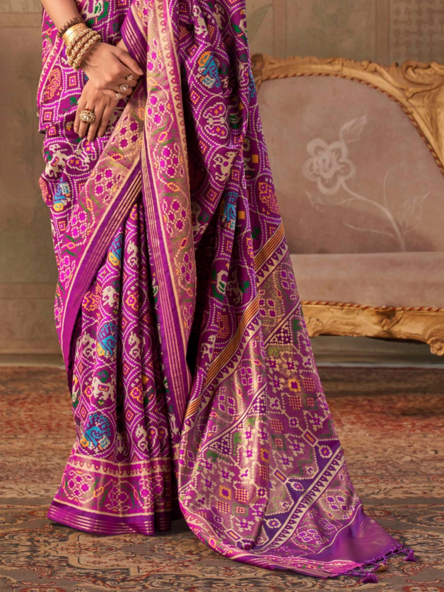 saree lover