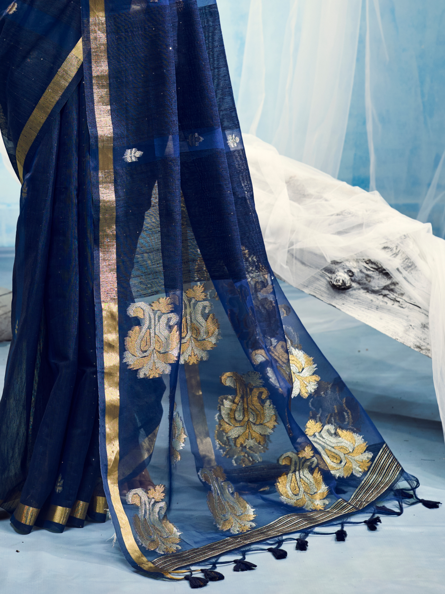 Oxford Blue Munga Silk Handloom Saree