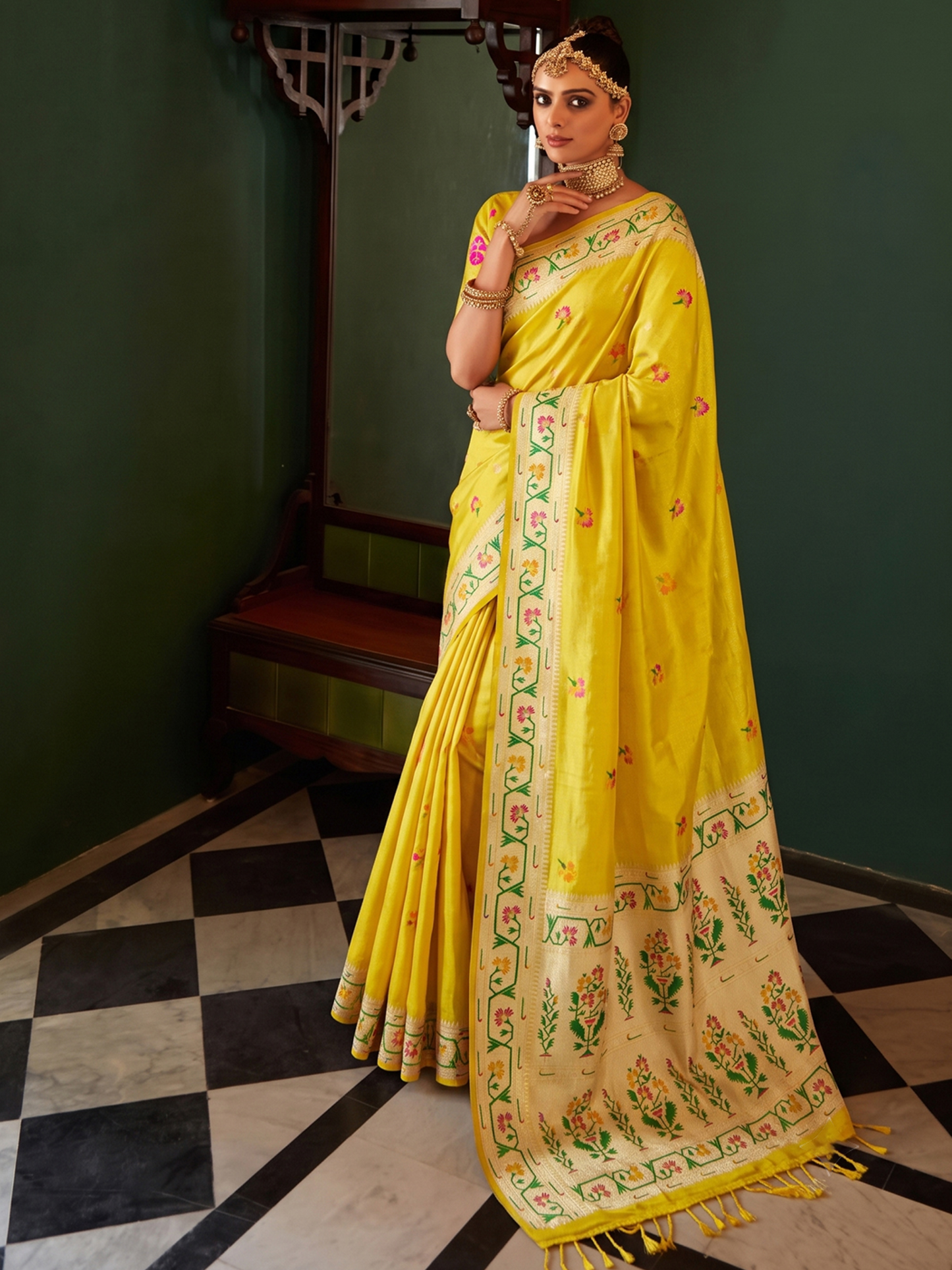 Daffodil Yellow Weaving Tissue Silk Paithani Saree