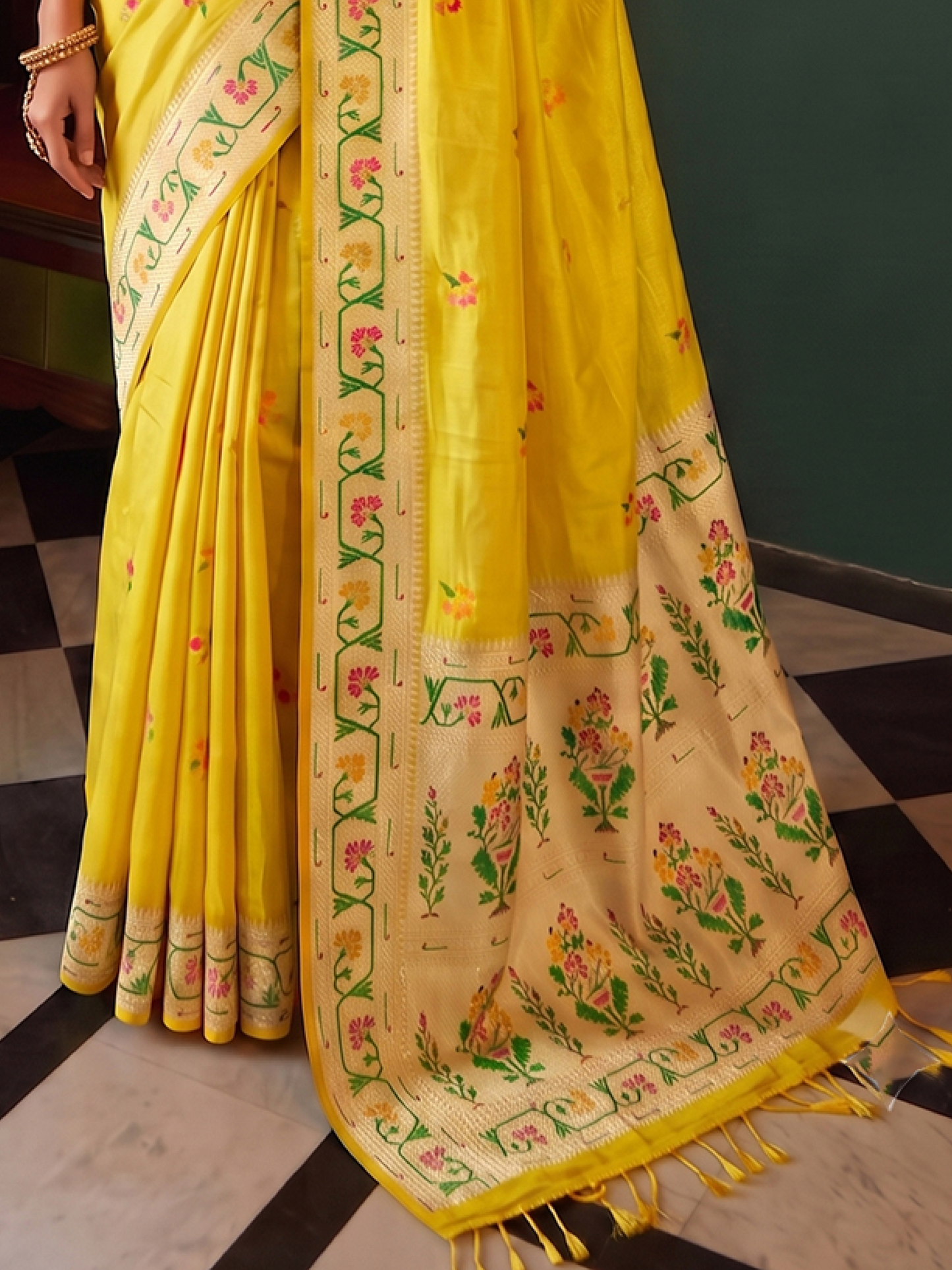 Daffodil Yellow Weaving Tissue Silk Paithani Saree