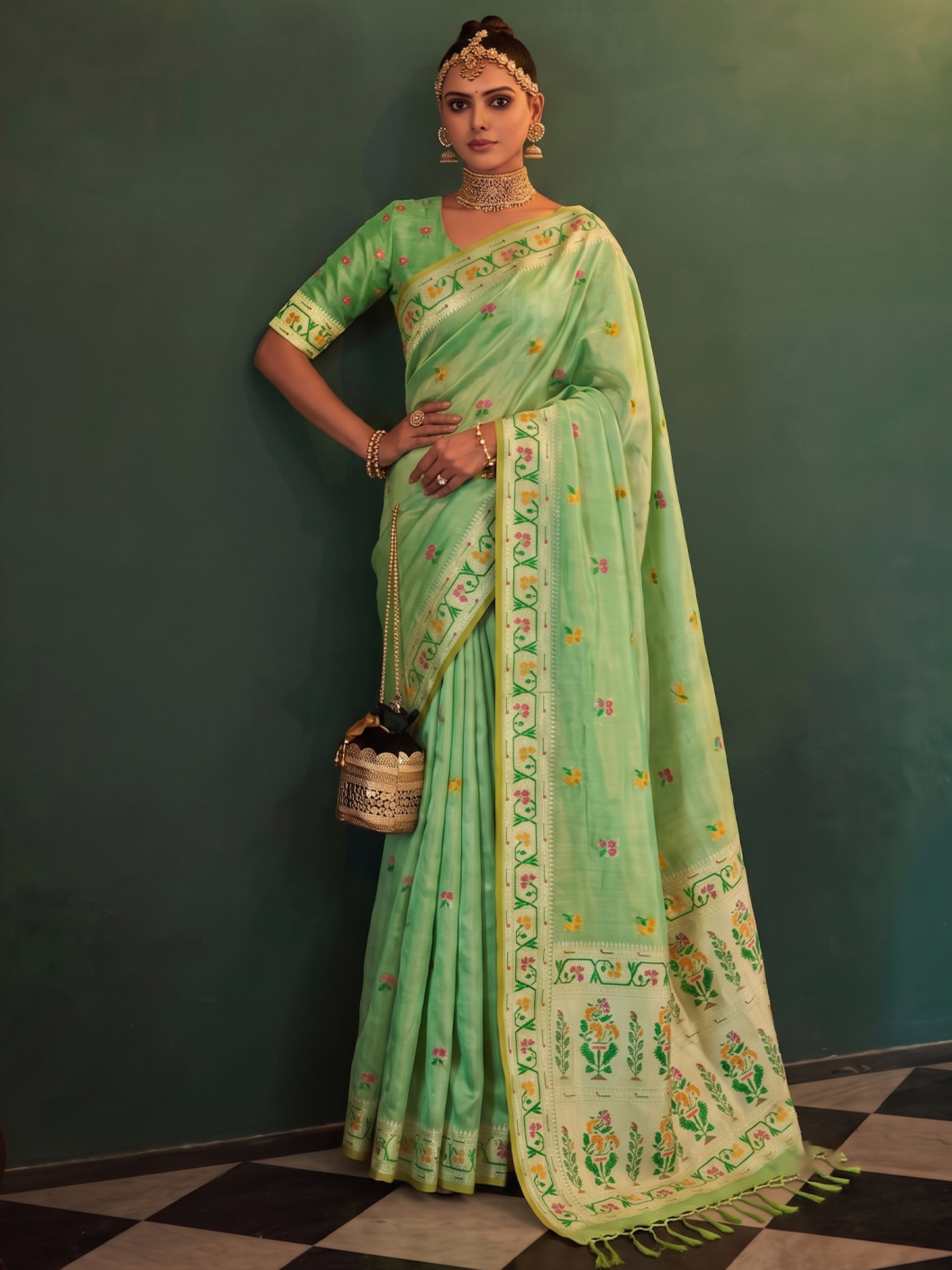 Soft Pistachio Green Weaving Tissue Silk Paithani Saree