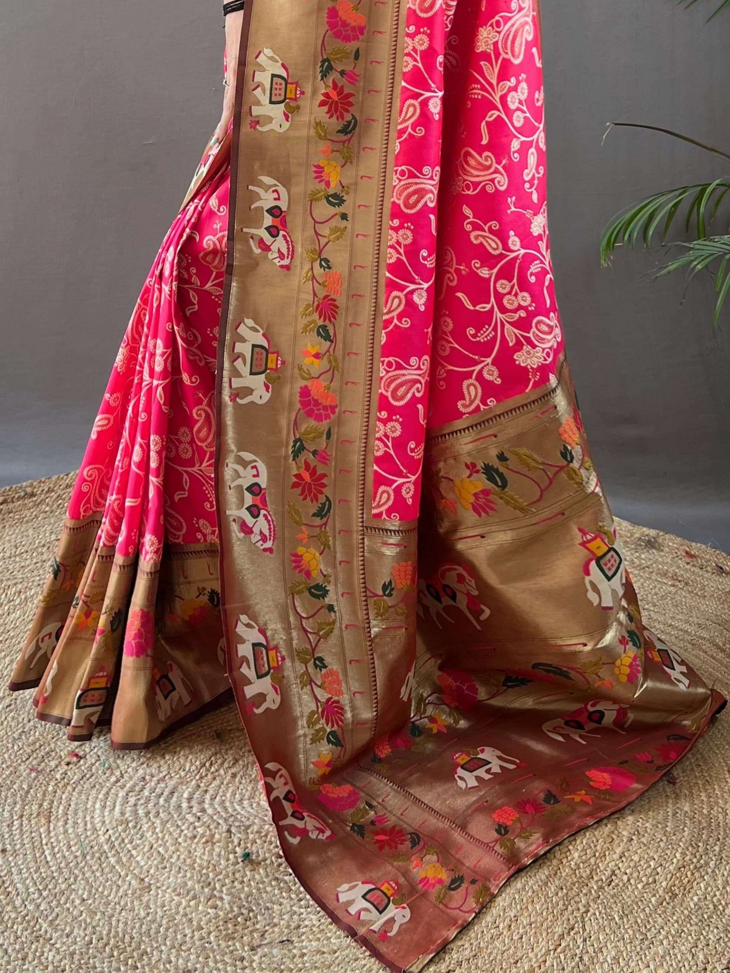 Raspberry Pink Woven Patola Paithani Silk Saree