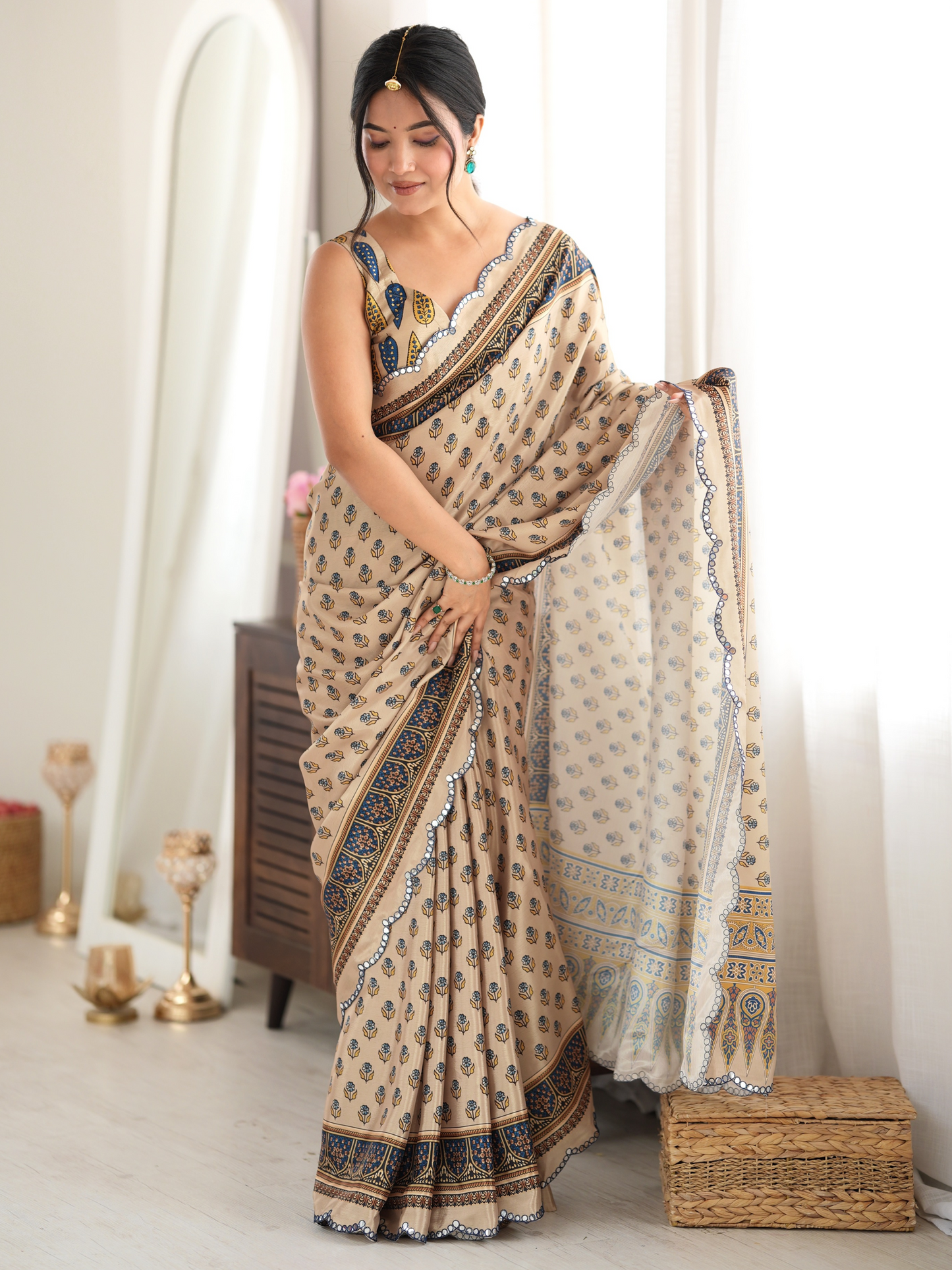 Bisque Beige Printed Chiffon Silk Saree