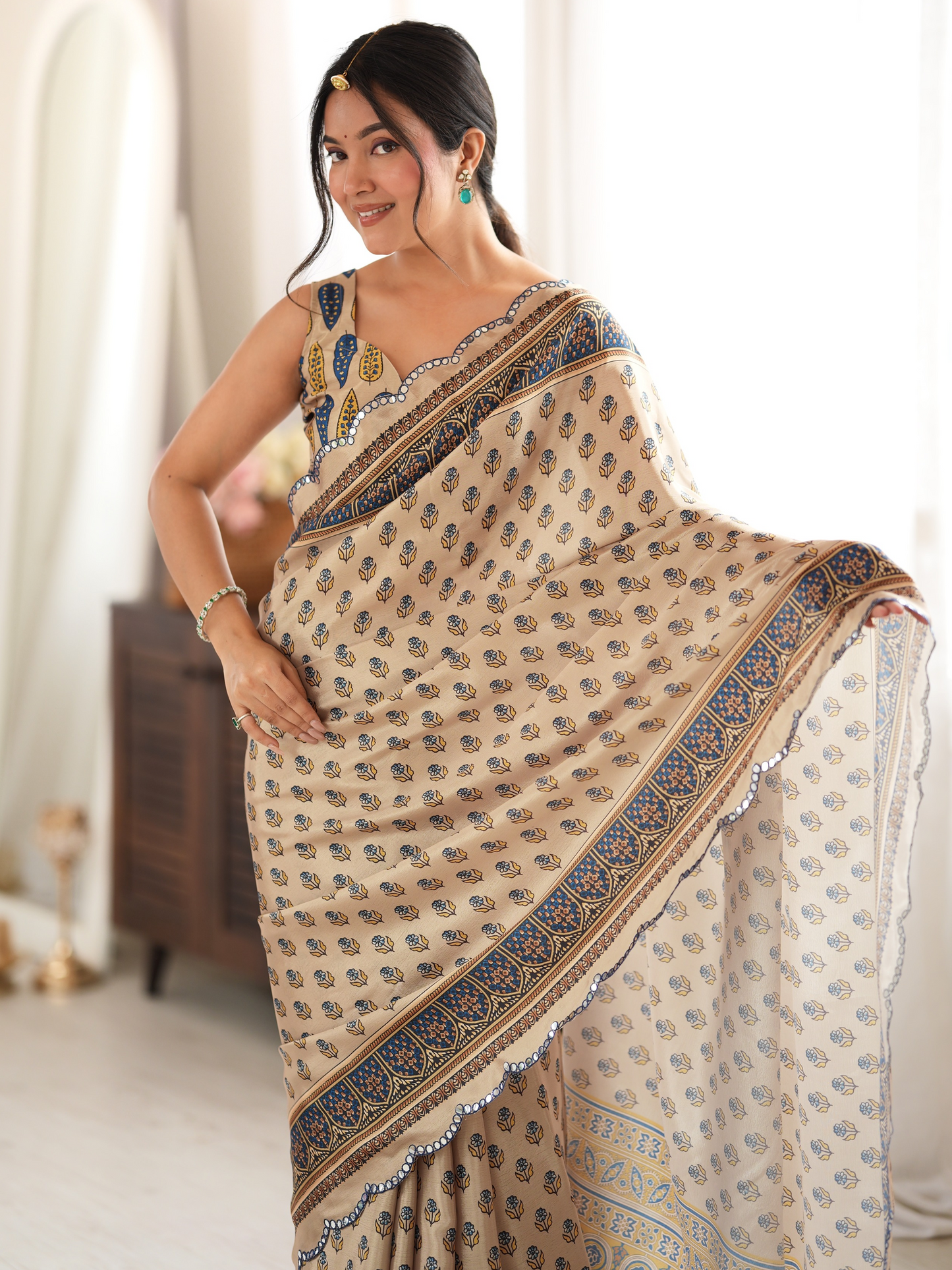 Bisque Beige Printed Chiffon Silk Saree