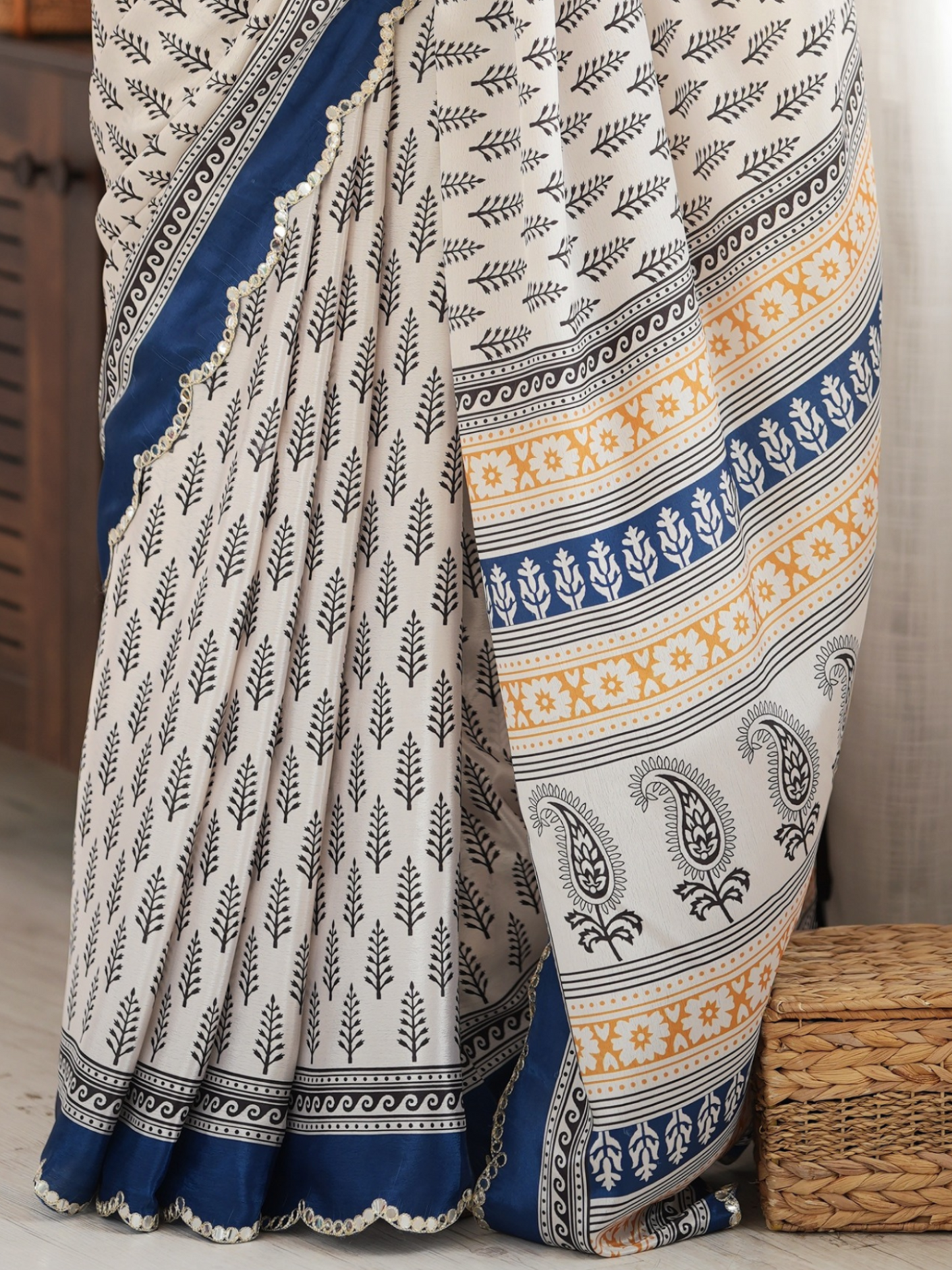 Black & White Printed Chiffon Silk Saree