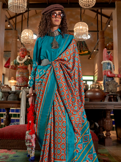 bold patola saree